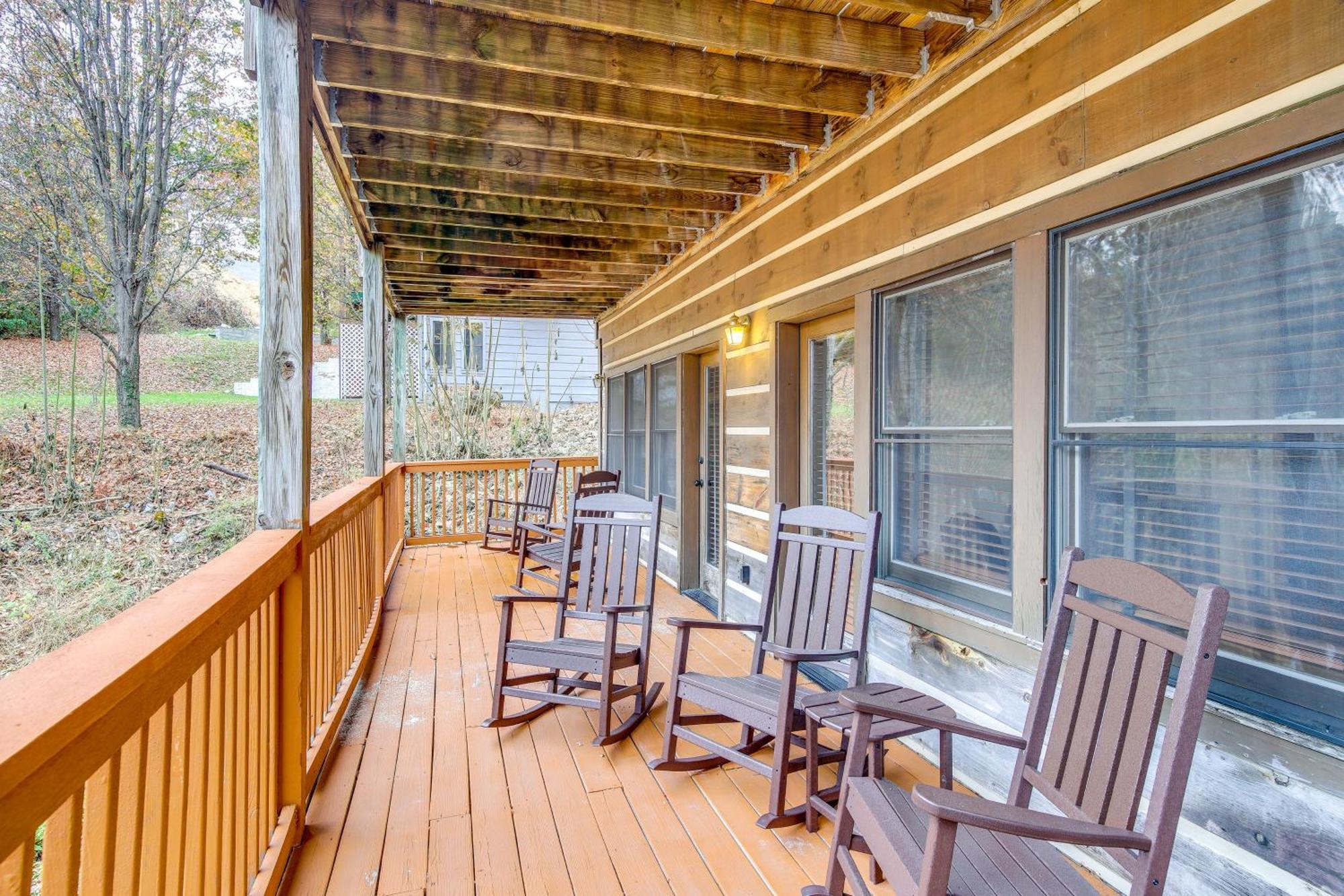 Villa Pet-Friendly Gatlinburg Retreat With Hot Tub! Extérieur photo