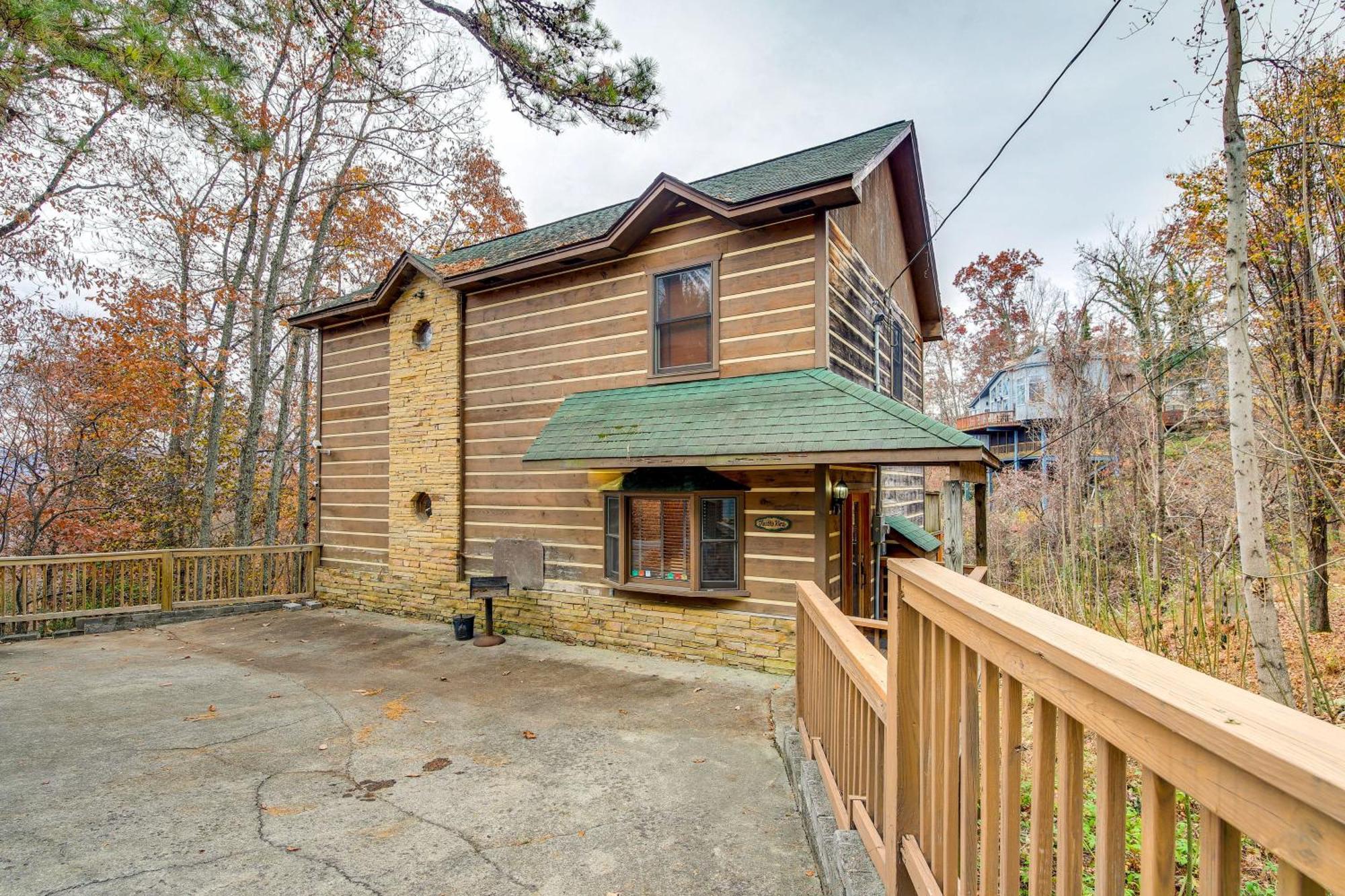 Villa Pet-Friendly Gatlinburg Retreat With Hot Tub! Extérieur photo