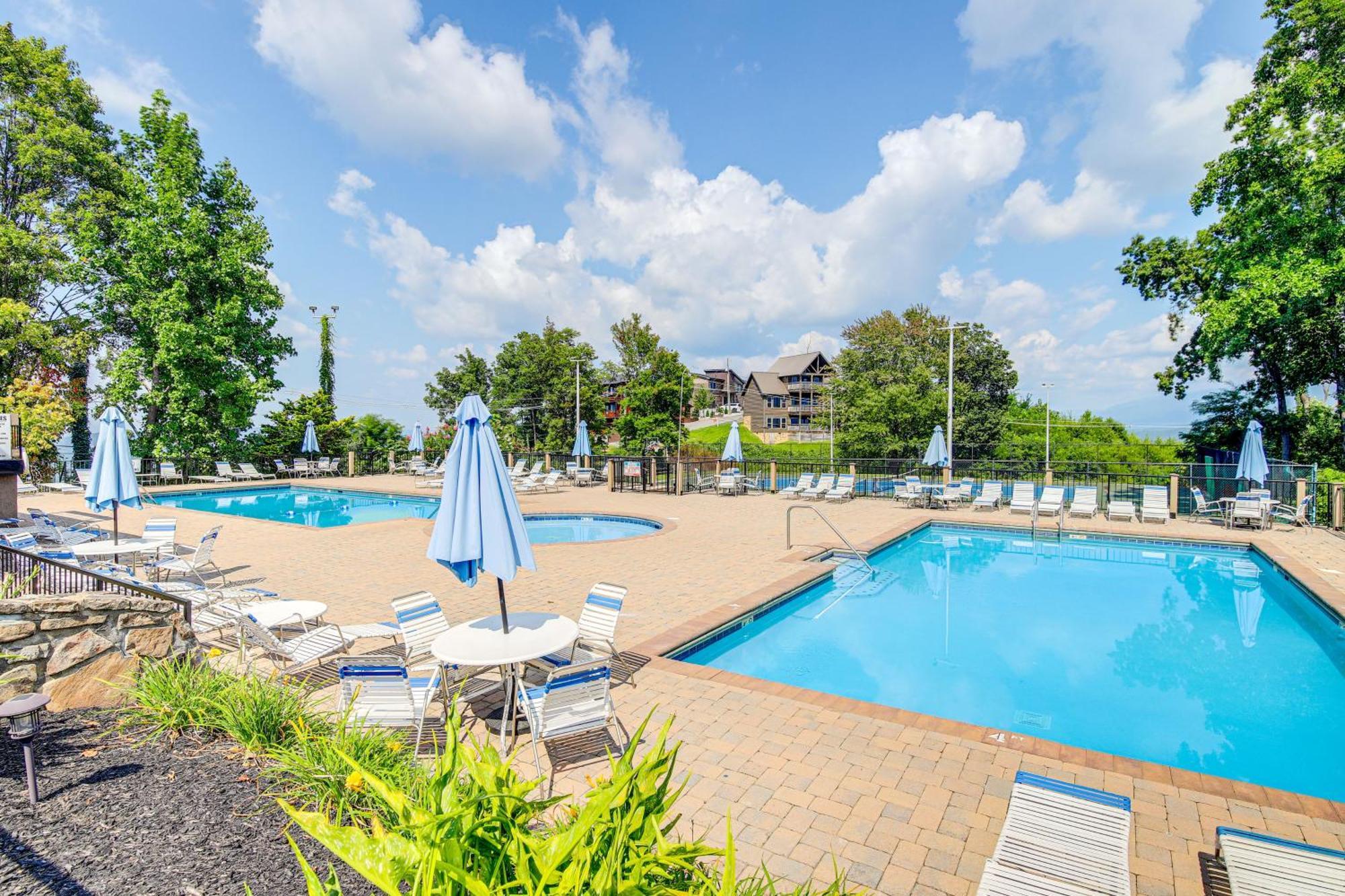 Villa Pet-Friendly Gatlinburg Retreat With Hot Tub! Extérieur photo